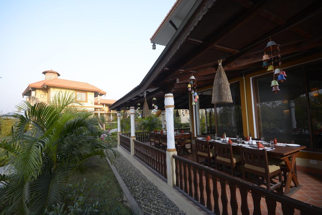 סאורהה Green Park Chitwan מראה חיצוני תמונה